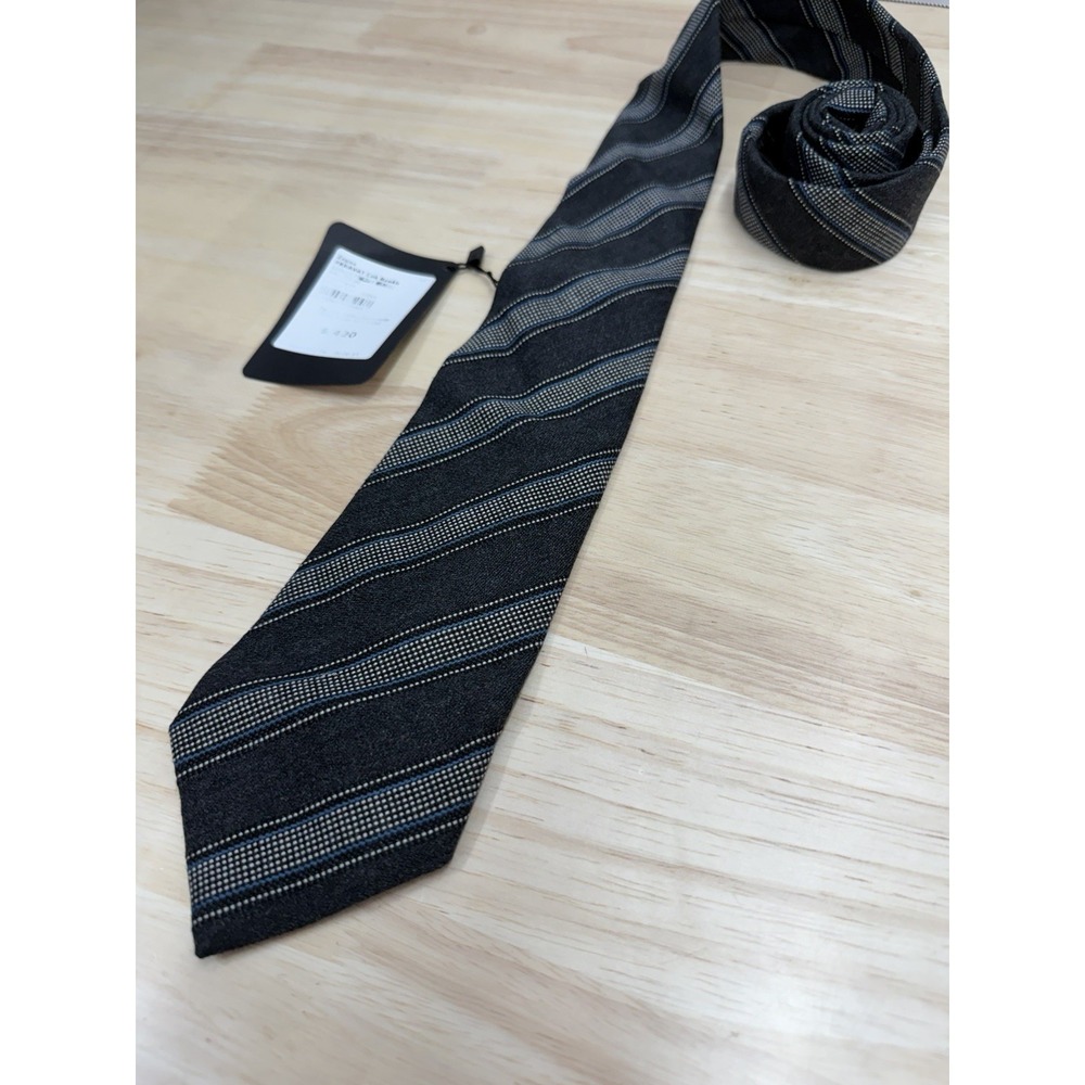 Ermenegildo Zegna 100% Silk Gray Striped Tie Necktie Made in Italy - New